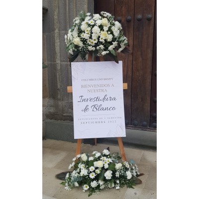 LT01 Letrero para Misa de Blanco con Bouquet