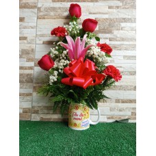 MA03 Rosas y Claveles en Taza